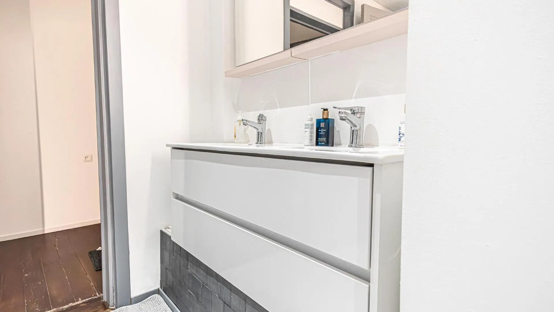 아파트 Modern Connected 6 Studios In The Heart Of 헨트